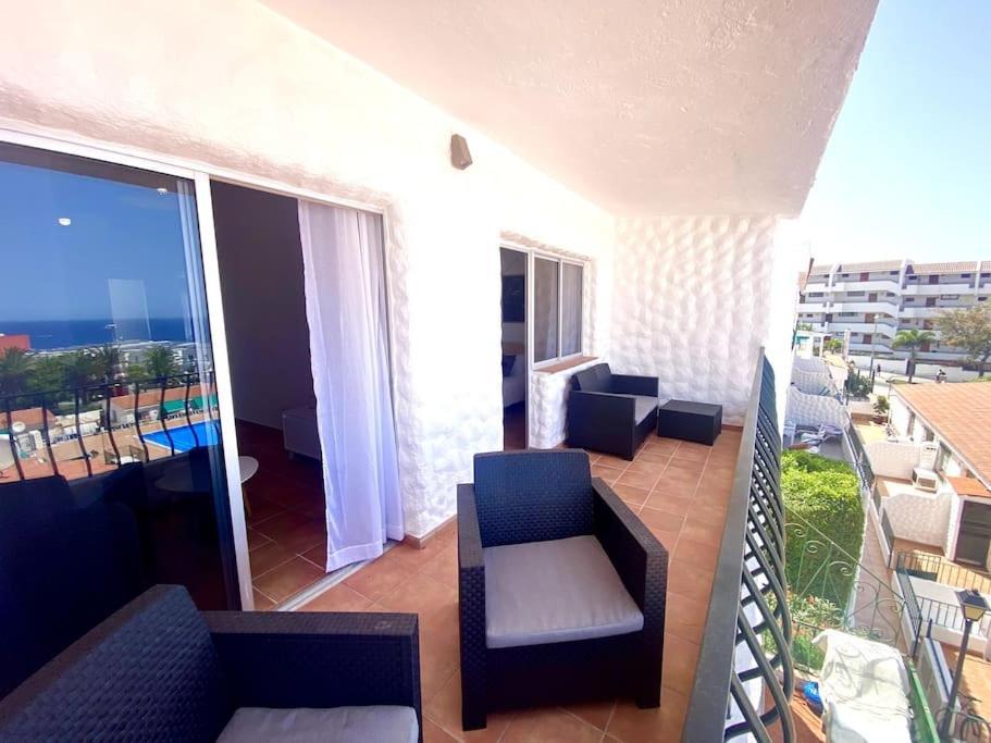 Adeje Beach Apartament + Parking Адехе Екстер'єр фото